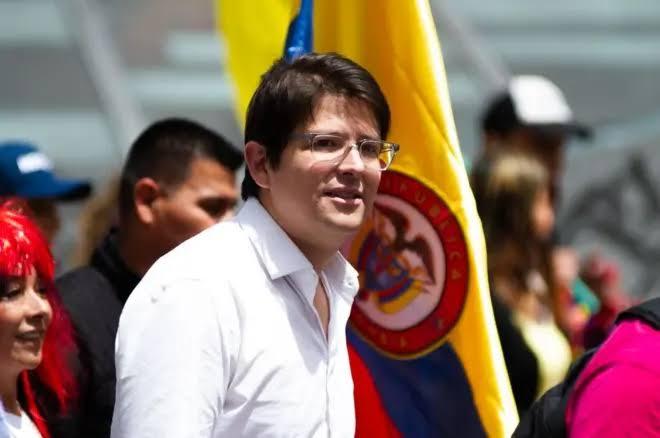 Miguel Uribe, pré-candidato à presidência da Colômbia, é baleado em Bogotá