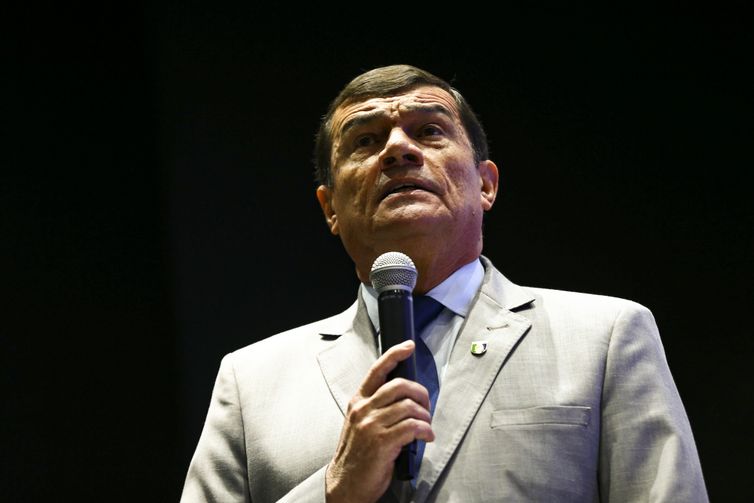 Defesa diz que ex-ministro atuou para demover Bolsonaro de golpe
