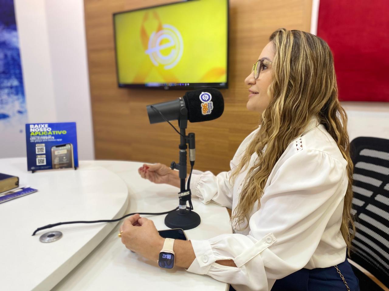 Em entrevista à Rádio Eldorado, prefeita Carla Chácara destaca programação cultural do Sete de Setembro e Festa do Vaqueiro em Ibirapuã