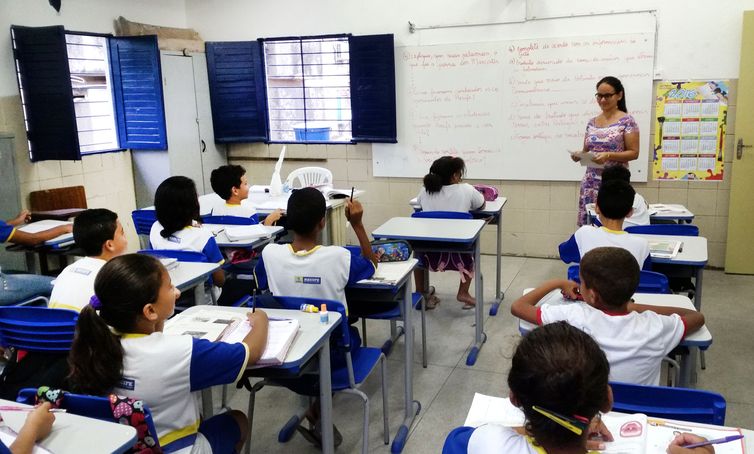 Mais de 1 milhão de inscritos fazem a primeira PND neste domingo