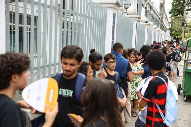 Enem: candidatos já podem acessar cartões de inscrição no Pará