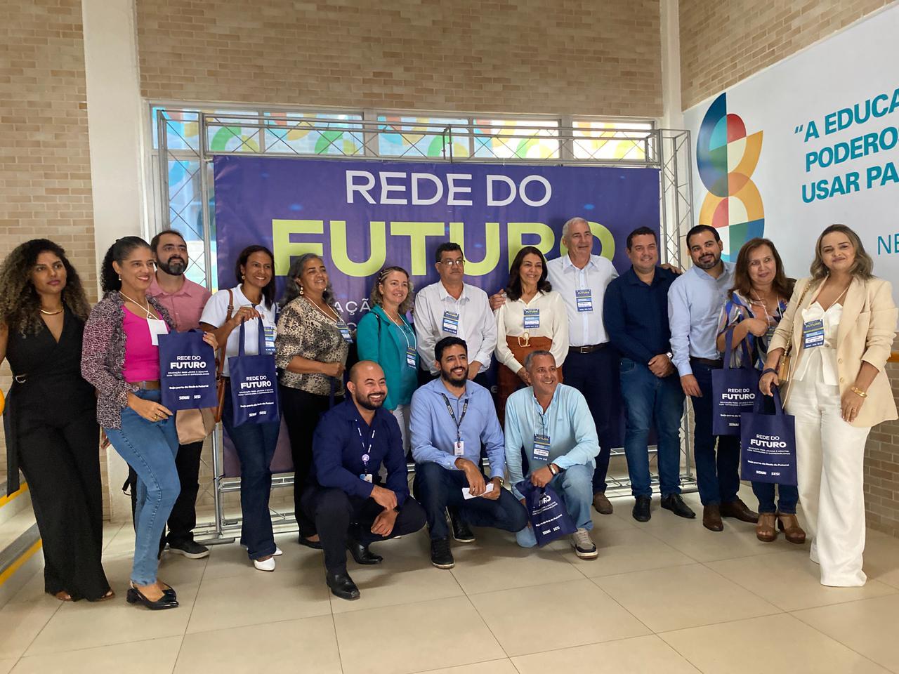 Teixeira de Freitas sedia lançamento da “Rede do Futuro” para modernizar a educação no Extremo Sul da Bahia