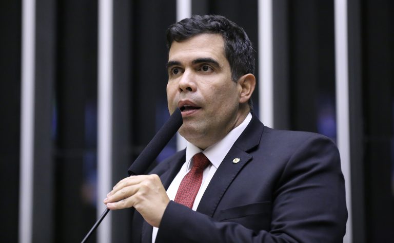Comissão aprova priorizar Lei Maria da Penha em casos de violência doméstica