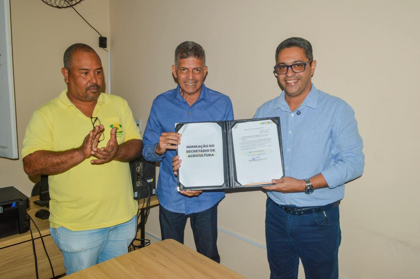 Dr. Adauto fortalece o setor rural com criação da Secretaria Municipal de Agricultura em Caravelas
