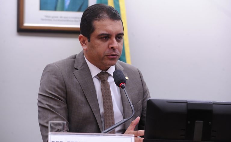 Comissão debate buscas por crianças e adolescentes desaparecidos